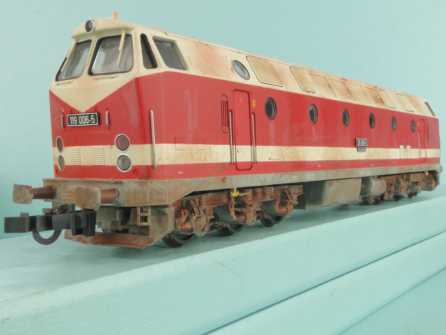 Brawa Modellini di ferrovie: Brawa DR Baureihe 119/219, gealtert – Usato da Bülach venduto da cann11 4