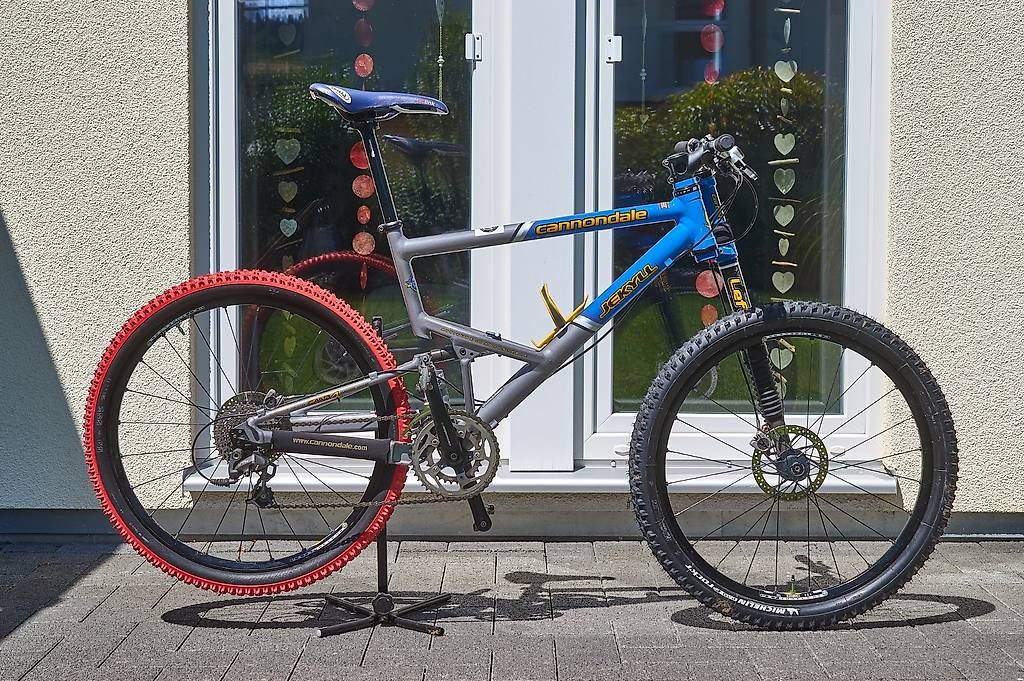 Cannondale Velos: Cannondale Jekyll 4000 Team Replica – Gebraucht aus Burgdorf von Db561