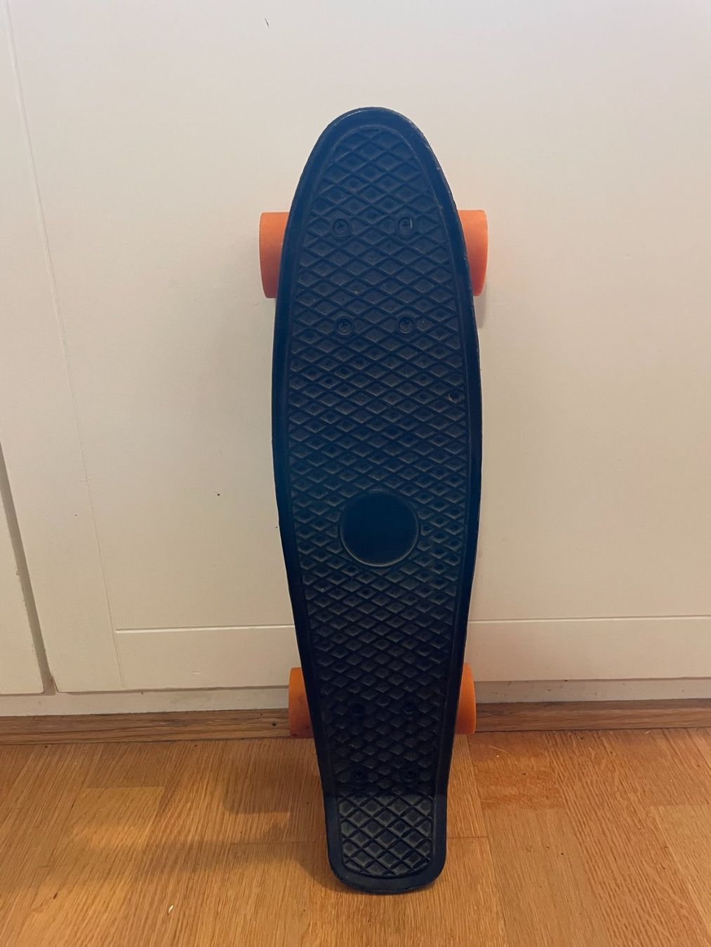 Penny Skateboards Skateboards: Penny Board (schwarz / orange) – Nuovo (secondo la descrizione) da Bern venduto da sol_k69d