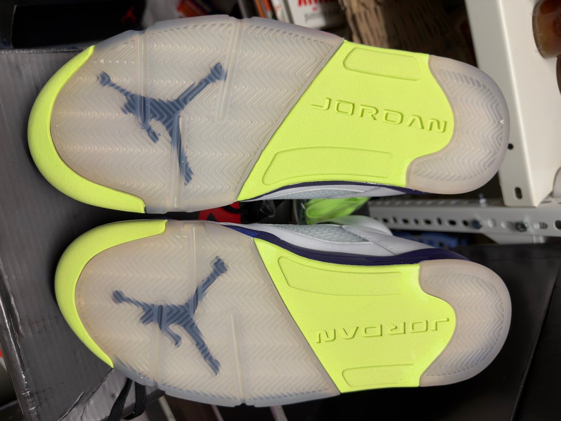 Jordan Scarpe da uomo: Jordan 5 Retro Alternate Bel-Air - 45.5 – Nuovo e nell'imballaggio originale da Niederweningen venduto da MrOmbre 4