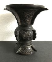 VERZIERTE JAPANISCHE BRONZE VASE