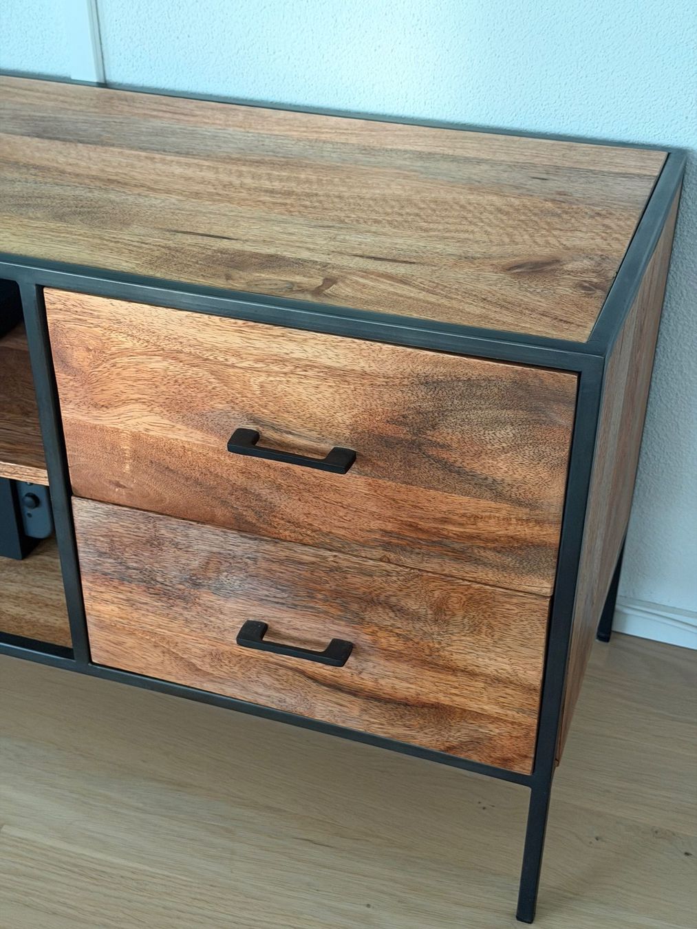 Micasa TV Möbel: Mangoholz Lowboard – Gebraucht aus Dübendorf von kmag-20 5