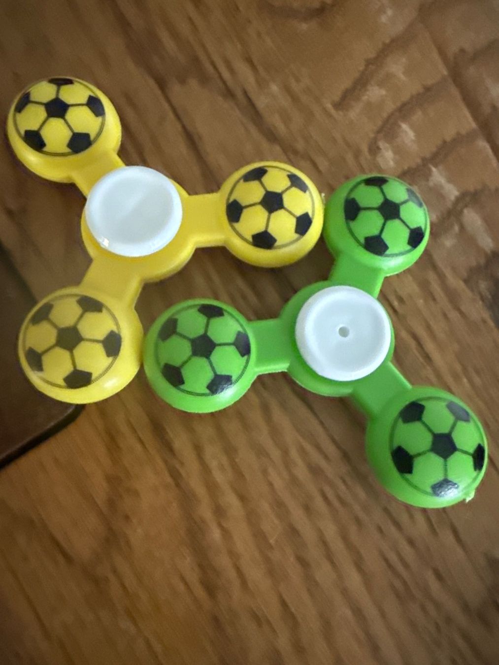 Giocattoli: 2x Fidget-Spinner: sensorisches Stressabbau Drehspielzeug – Nuovo (secondo la descrizione) da Teufenthal AG venduto da MeineSchatztruhe