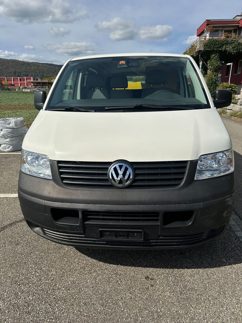 VW Veicoli da campeggio: VW T5 mit Profiausbau – Usato da Lostorf venduto da Puchmaxi1 2
