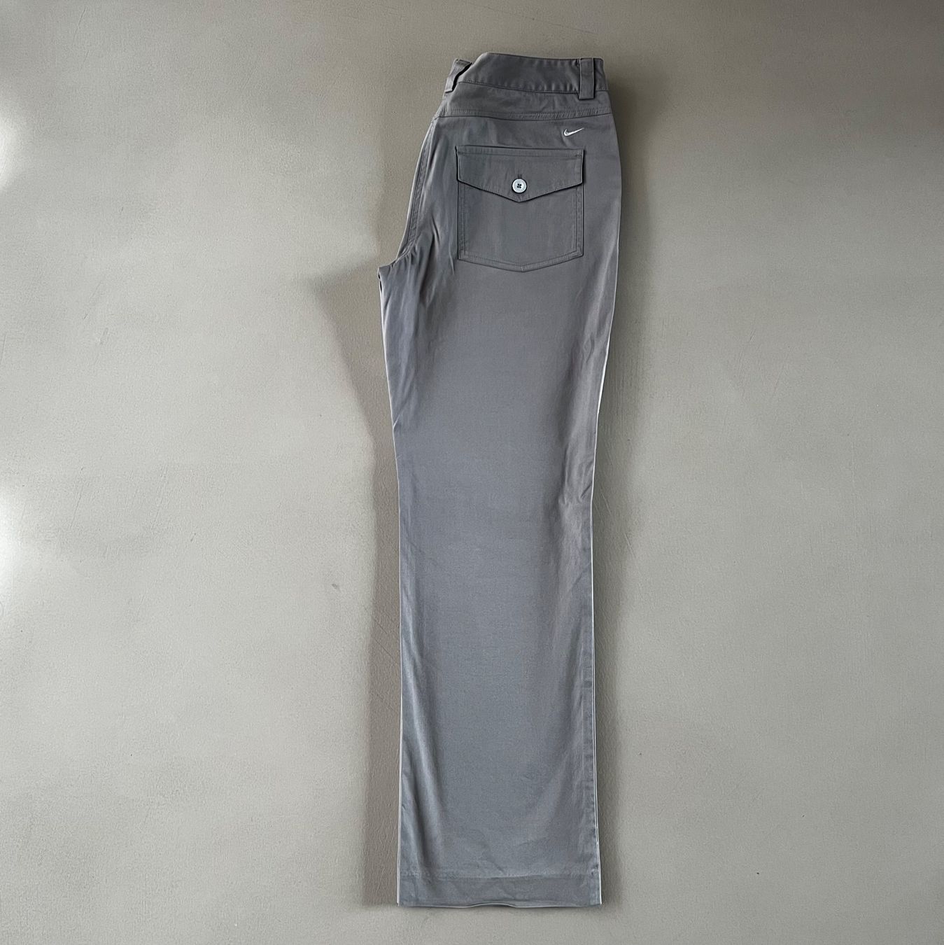 Nike Pantaloni: NIKE GOLF Hose – Usato da Zürich venduto da ClosetQueen 2