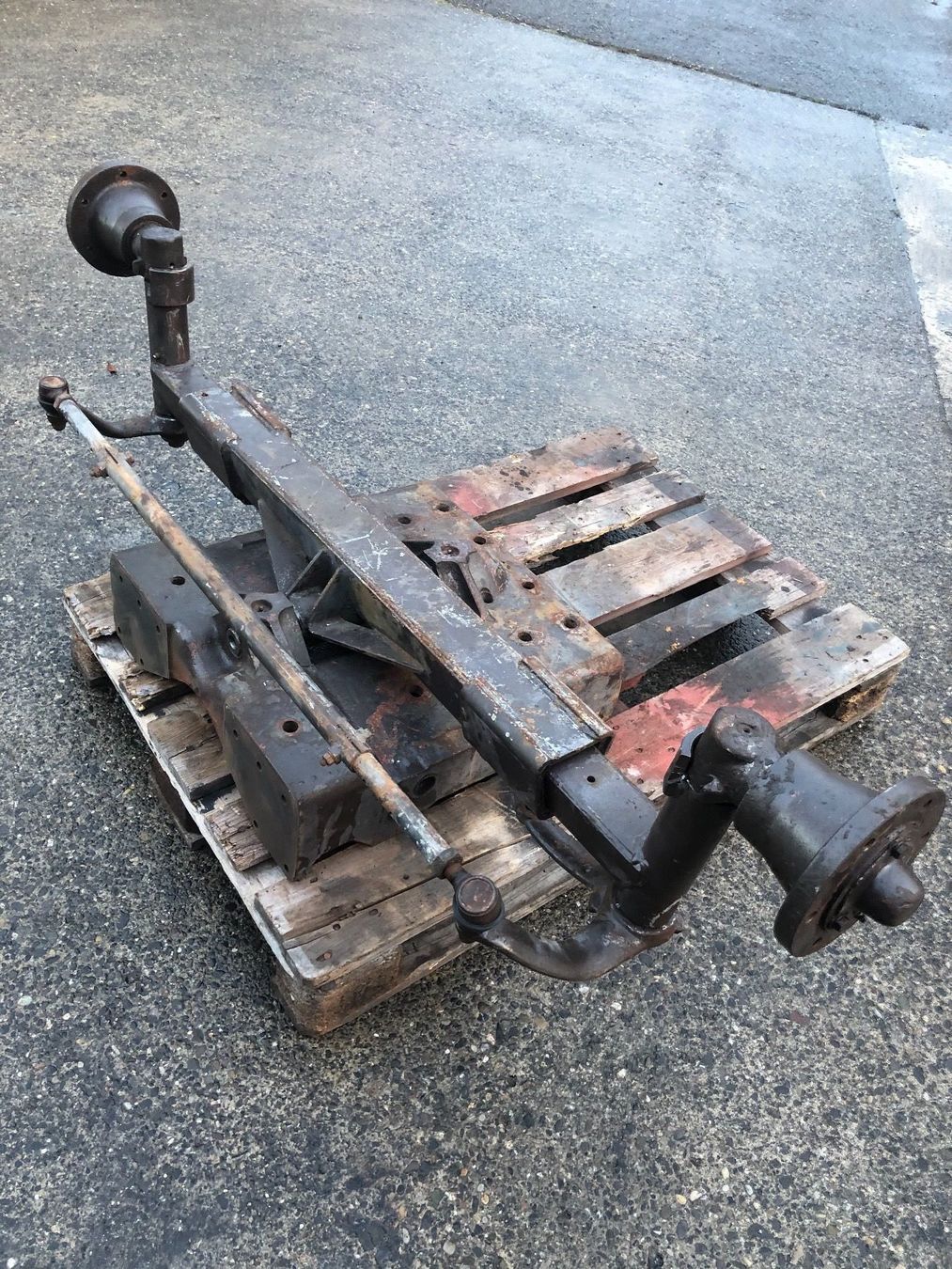 Tracteurs: David Brown Vorderachse mit Bock – D'occasion à Hendschiken par unita2000