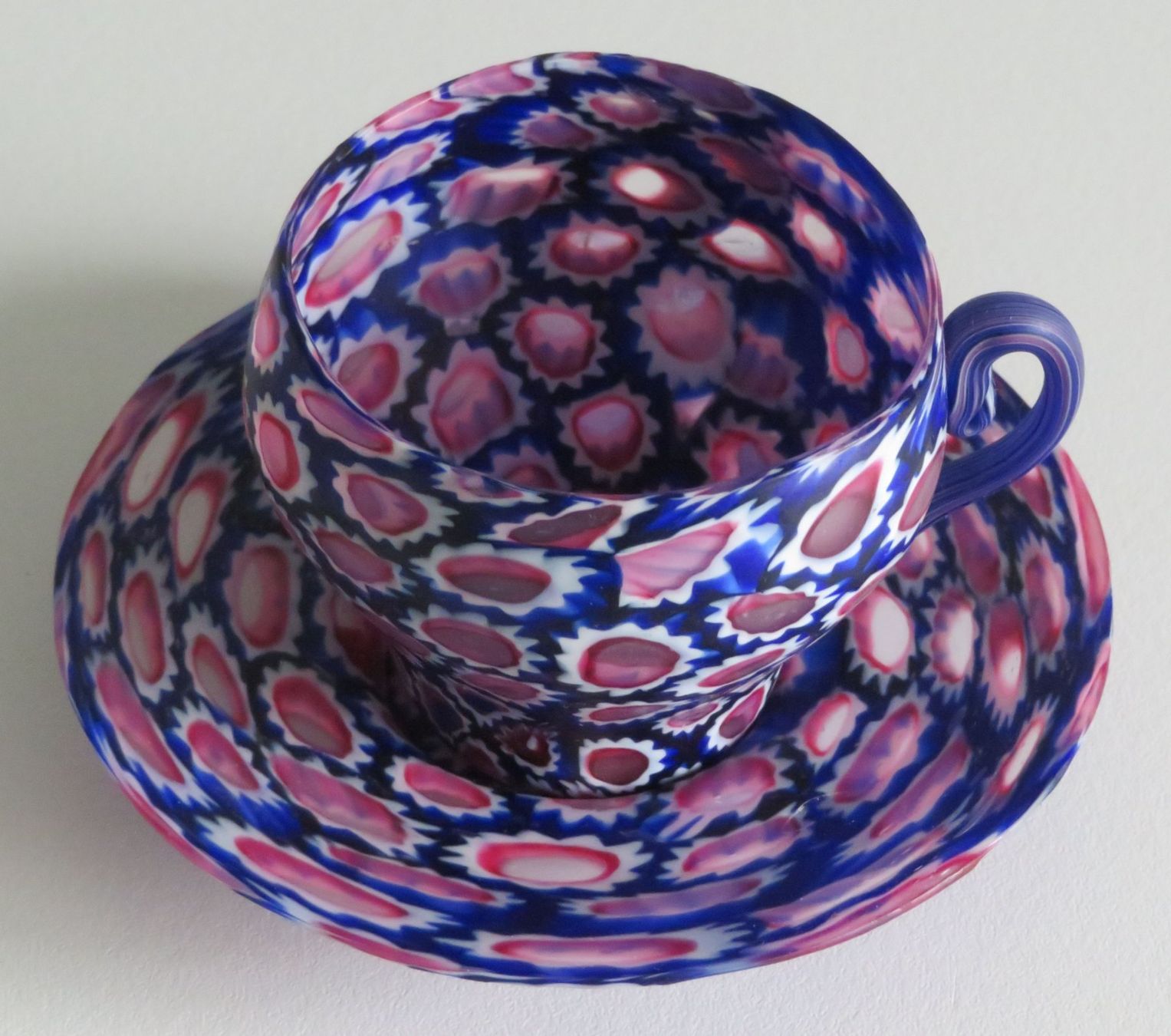 Tazze: MURANO Tasse mit Untertasse "Millefiori" – Usato da Oberriet SG venduto da ganesh435