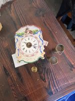 ANTIKE PORZELLAN SCHWARZWALD-UHR 19. JH.