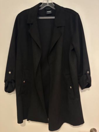 Blazer Pull&Bear schwarz Grösse S lang geschnitten