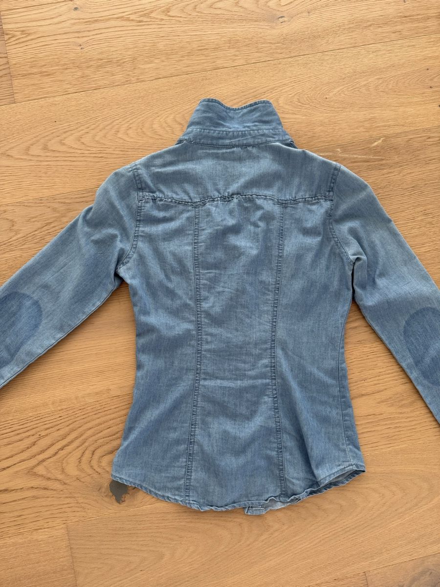 Camicette: Tally Weijl Jeanshemd, Gr. 34, hellblau – Usato da Richterswil venduto da KAYLEIGH_77 1