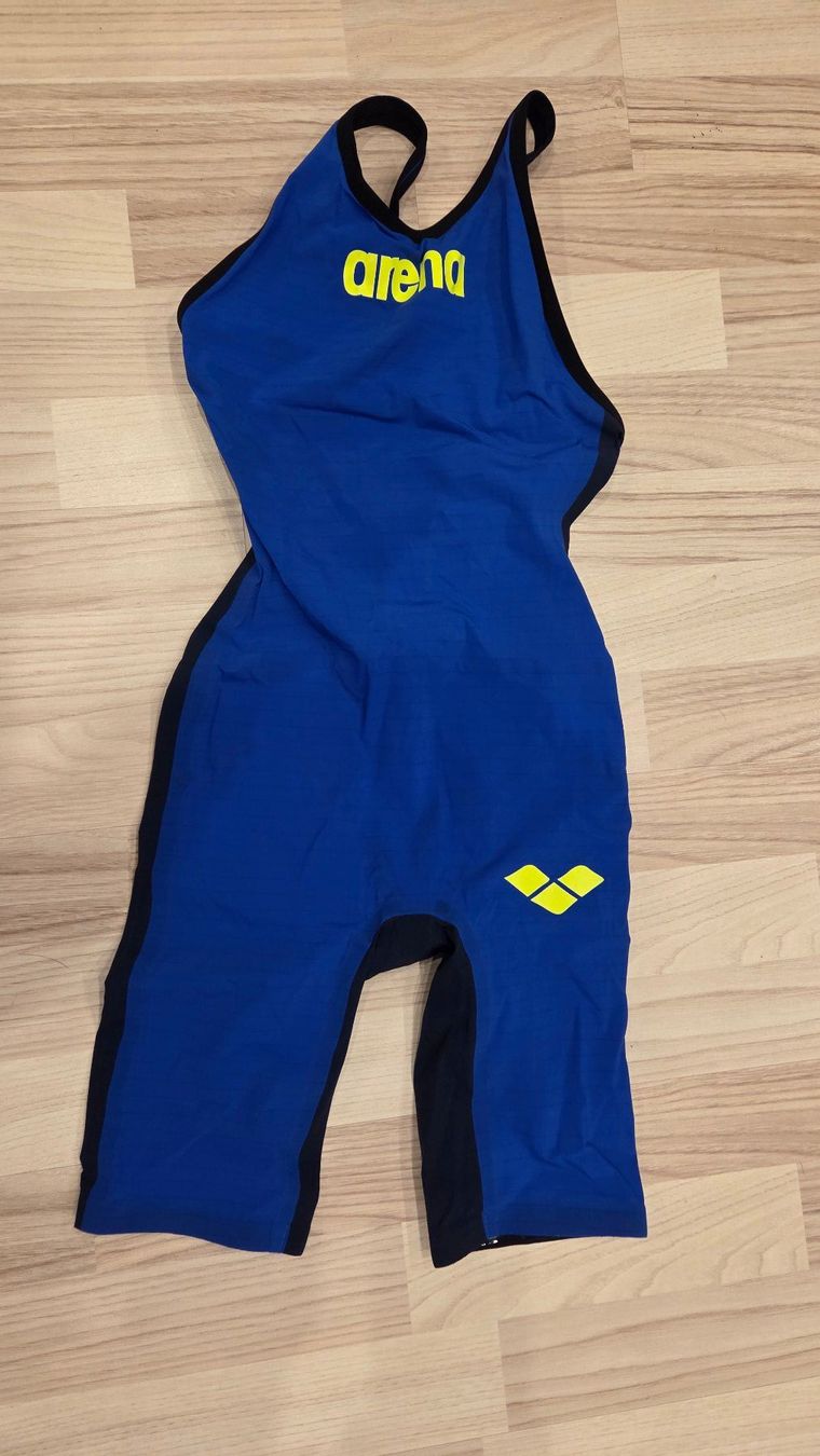 Arena Costumi da bagno & Bikini: Arena Powerskin Carbon Wettkampfanzug – Nuovo (secondo la descrizione) da Roggliswil venduto da Peaceli