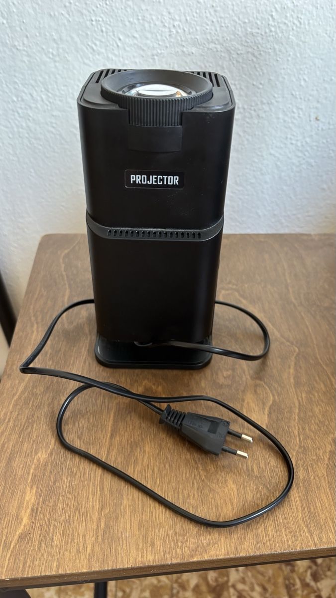 Proiettori: Beamer / Leinwandprojektor HDMI / USB – Nuovo (secondo la descrizione) da Ossingen venduto da jst_z962
