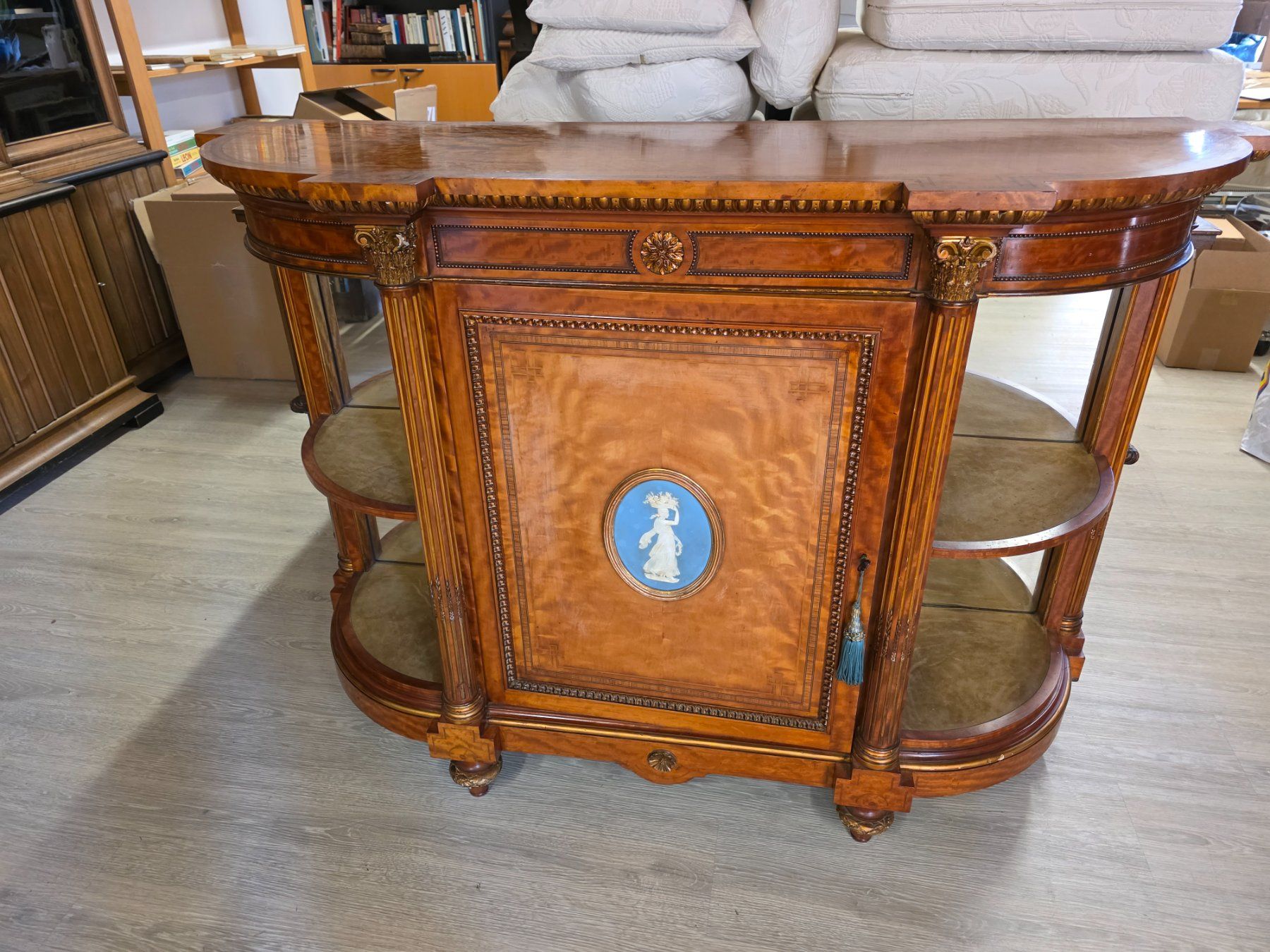 Cassettiere: Antike viktorianische Anrichte Sideboard Kommode – Usato da Walterswil BE venduto da Lonitti