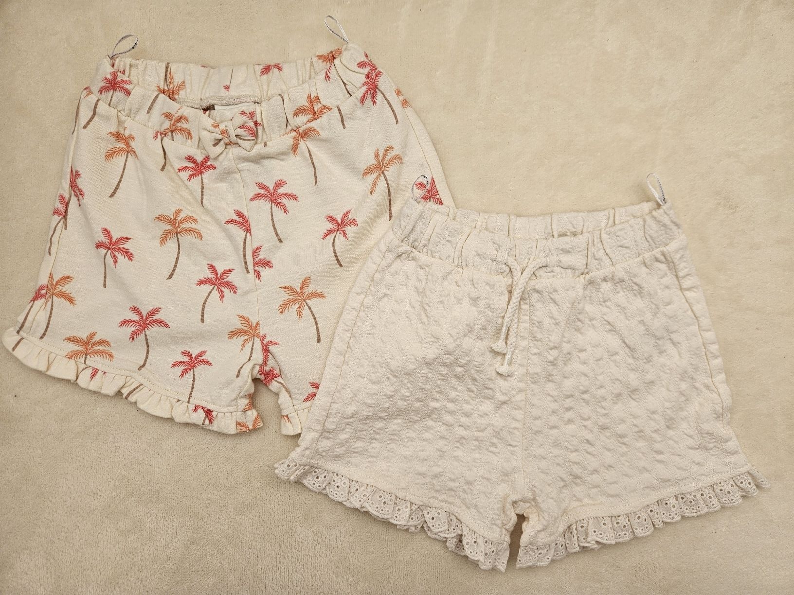 C&A Lotti & Set di vestiti: Set kurze Hose C&A, Gr. 92 – Usato da Worb venduto da jun_fj8w