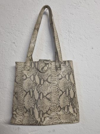 Amy Vermont Handtasche schlangenmuster