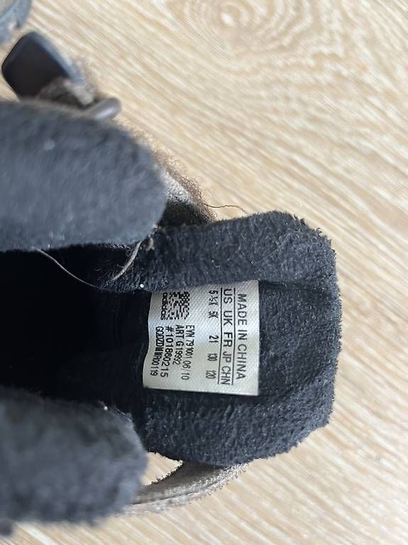Adidas Scarpe da uomo: Adidas Trekking Schuhe braun – Usato da Starrkirch-wil venduto da hippo-5xjk 3