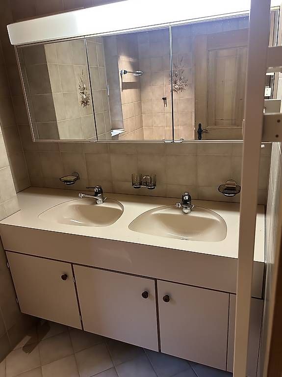 Mobili per bagno: Badmöbel mit Batterie – Usato da Stans venduto da Benzen