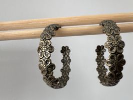 Ohrringe, Antik in bronze mit Blumenmuster in Vintage style
