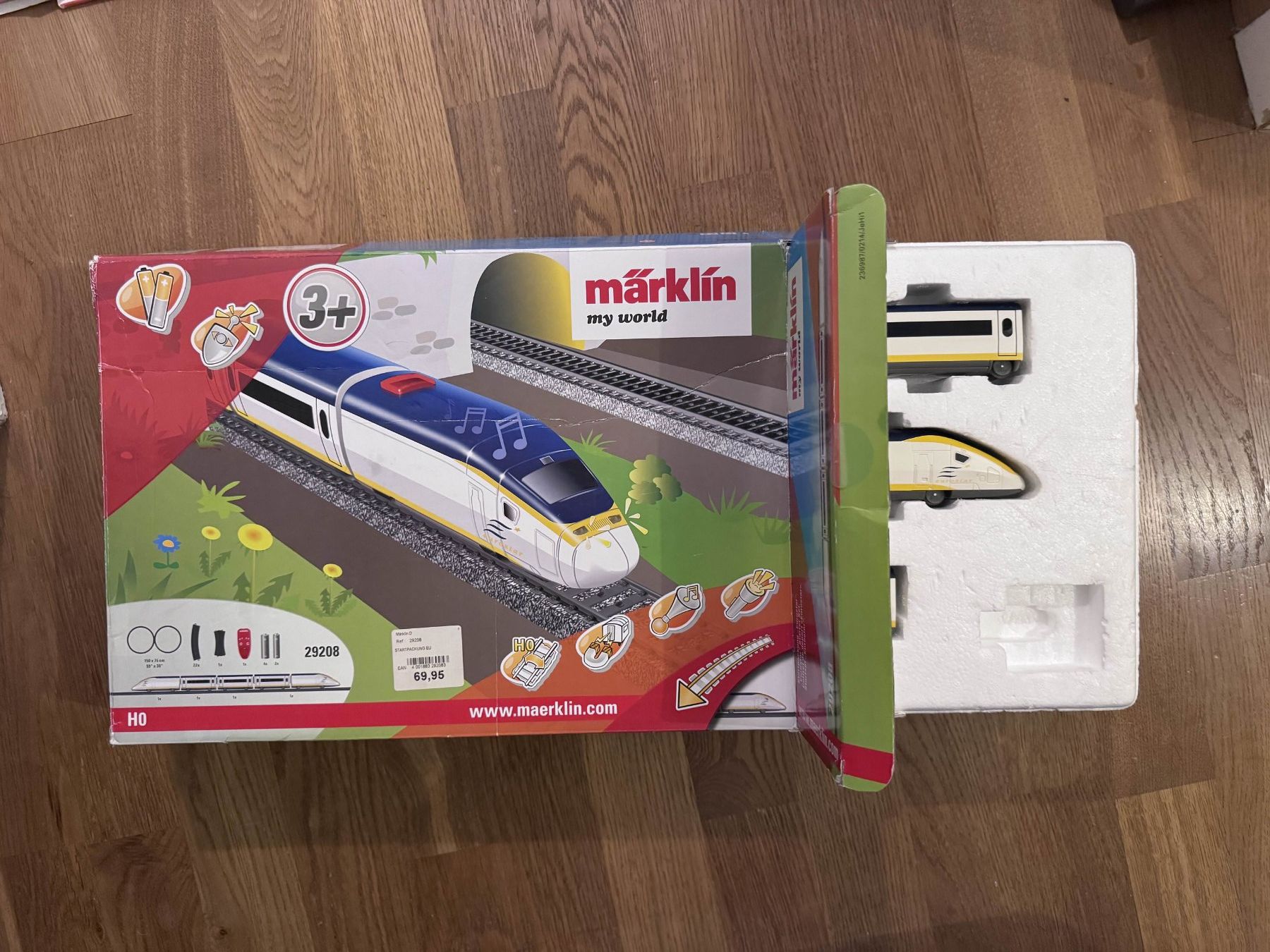Märklin My World 72213 Station Avec Lumière - Jouet Train Enfants Dès 3 Ans - Piles Incluses