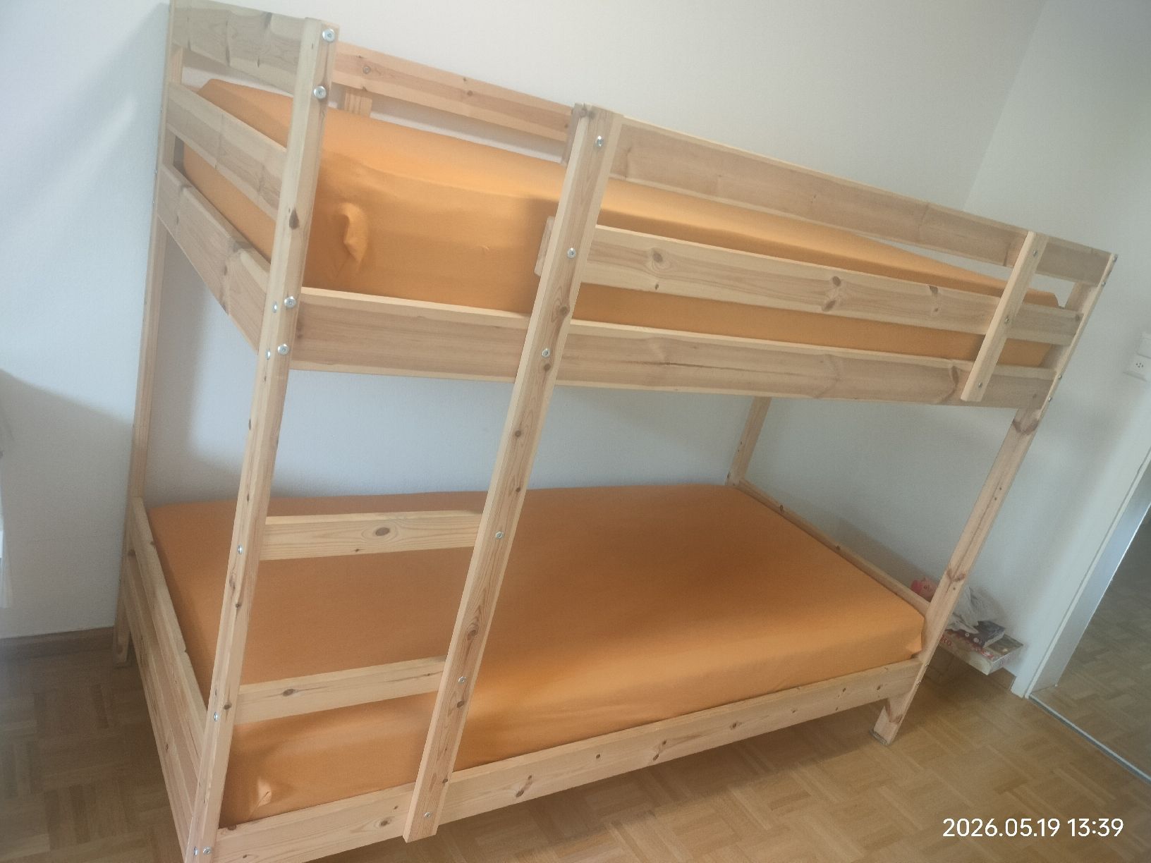 Letti: Bunk bed frame pine with 2 mattresses – Nuovo (secondo la descrizione) da Basel venduto da vik_7qc8 6