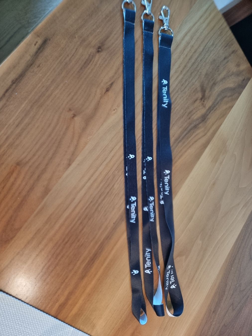 Portachiavi: Lanyards (3 Stück) – Usato da Zumikon venduto da chv_w96q 1