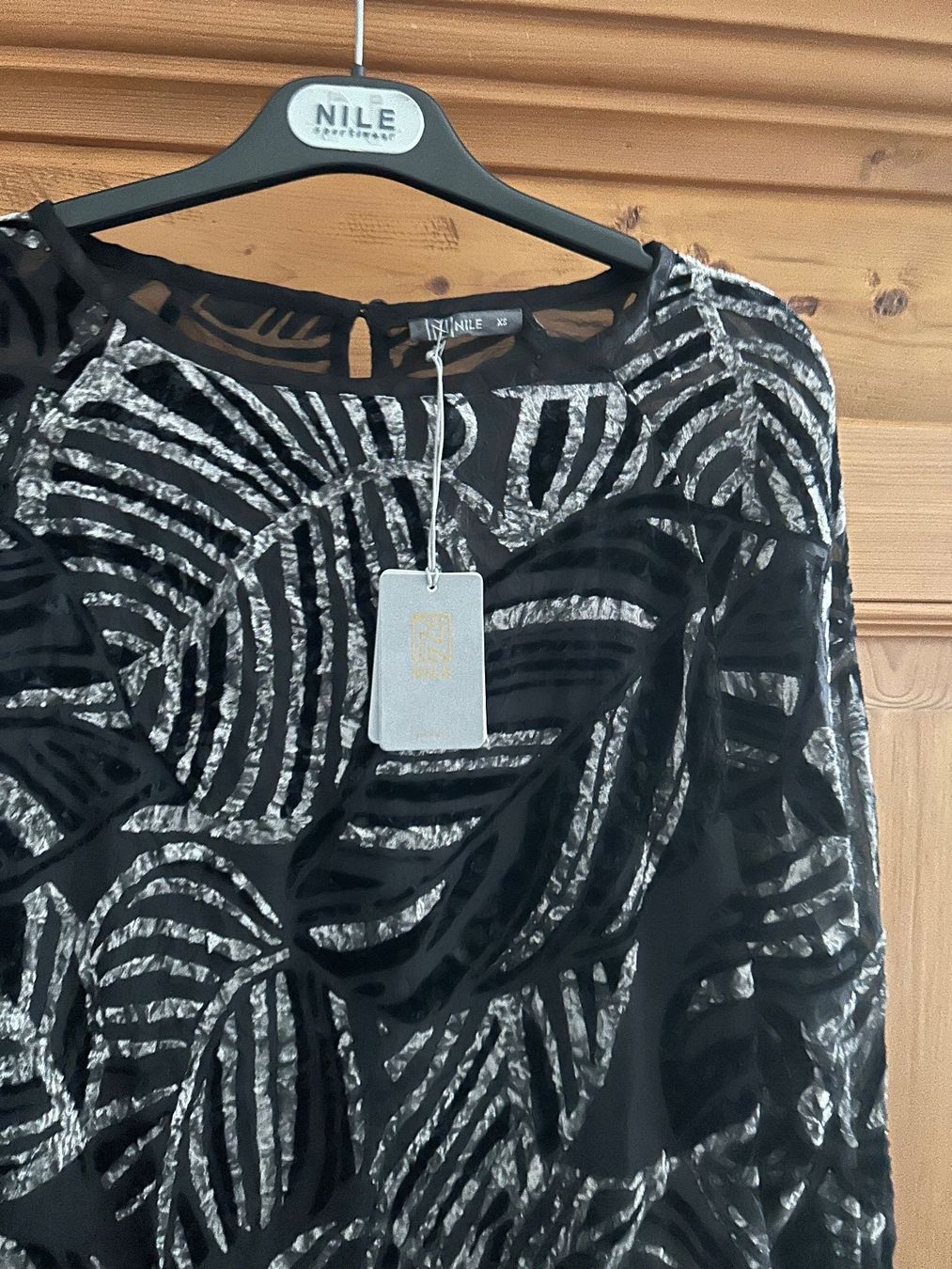 Nile Camicette: Bluse, Nile //NEU// XS – Nuovo (secondo la descrizione) da Stettfurt venduto da outlet72 1