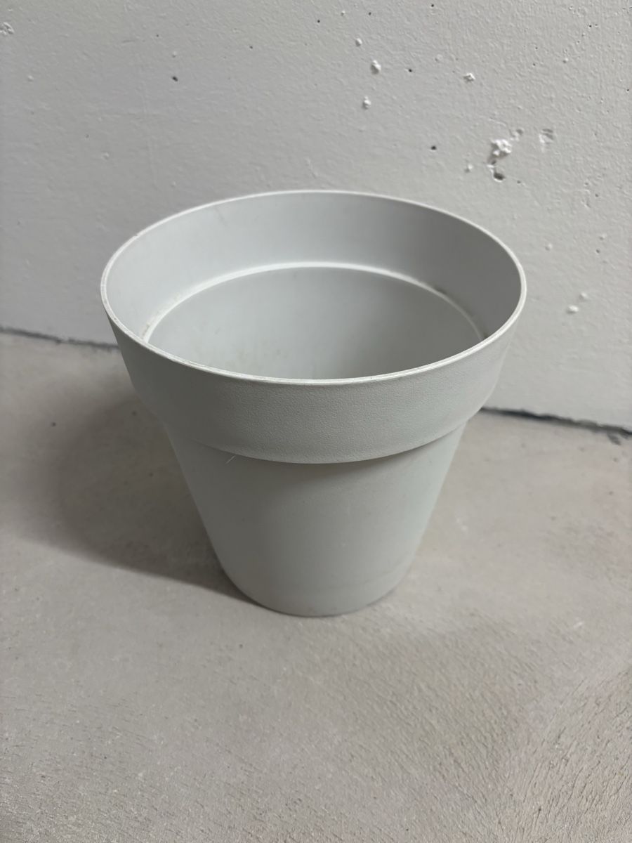 Vasi per fiori: Blumentopf weiss plastik 19cm durchmesser – Usato da Zürich venduto da cha_jz8q 1