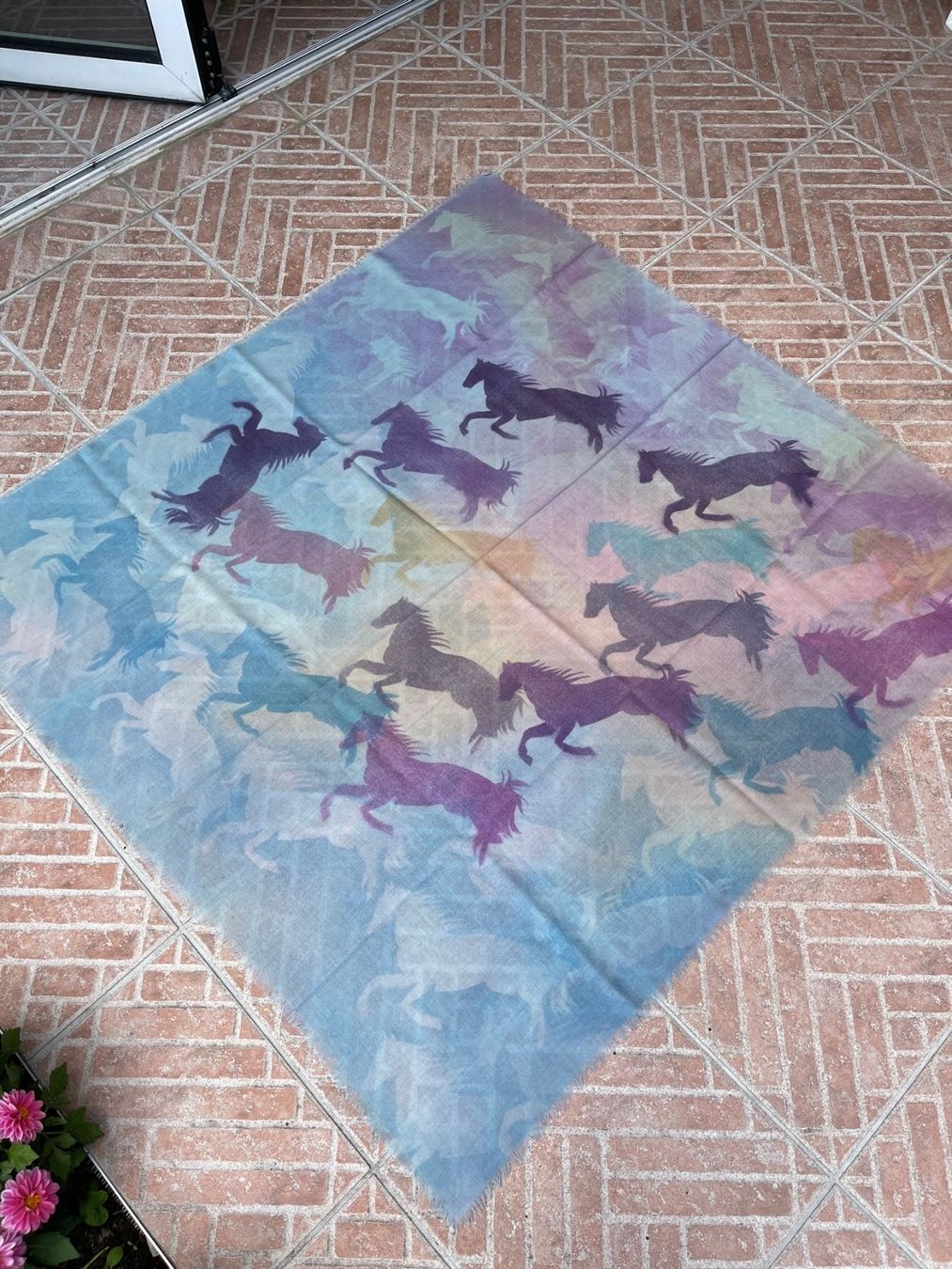 Foulard & Sciarpe: Foulard "CHEVAUX" – Usato da La Croix (Lutry) venduto da Sporades 3