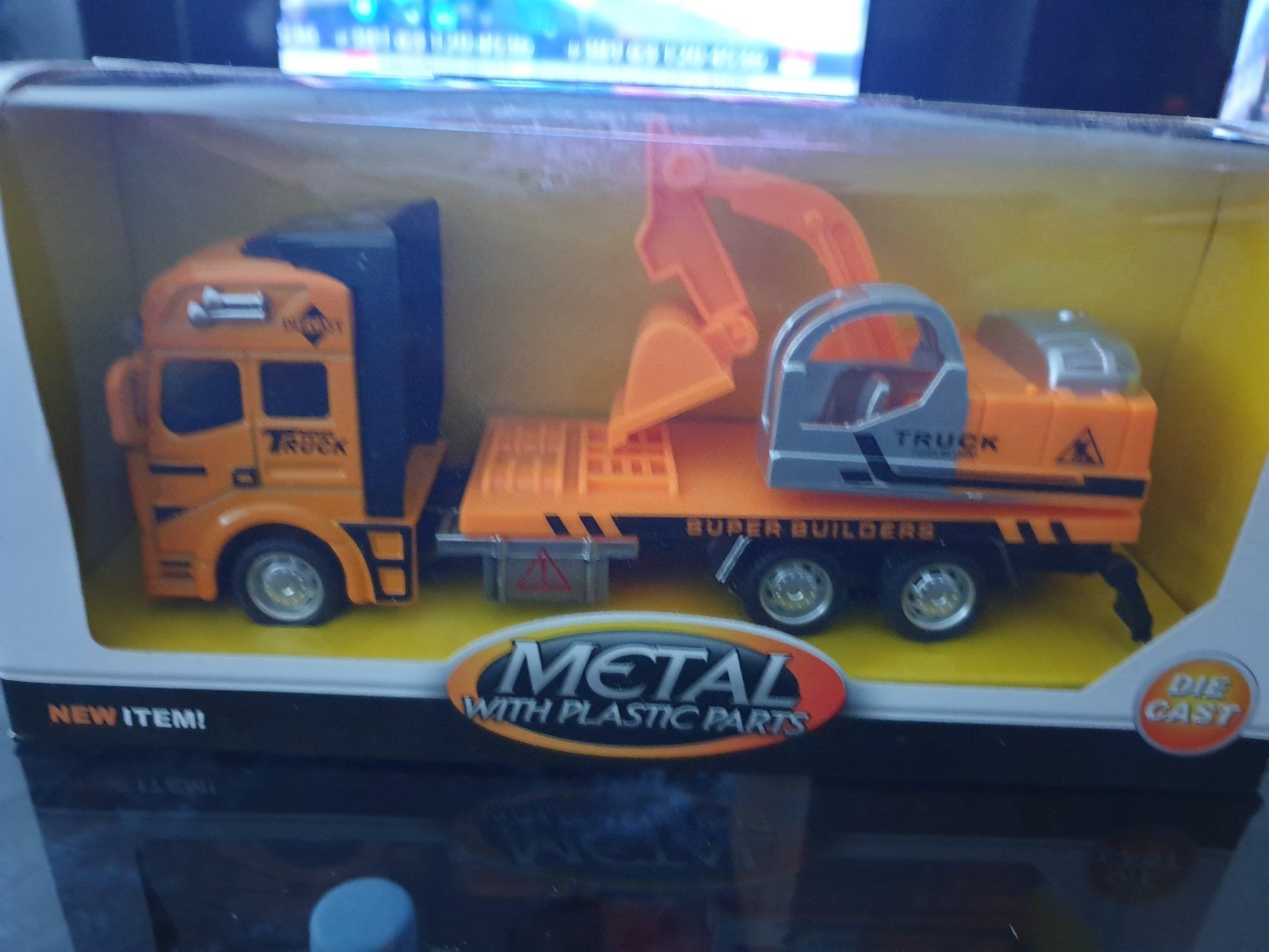 Kit di modellismo & Modellini statici: Lkw-Kamion – Nuovo e nell'imballaggio originale da Rothrist venduto da ToniG71