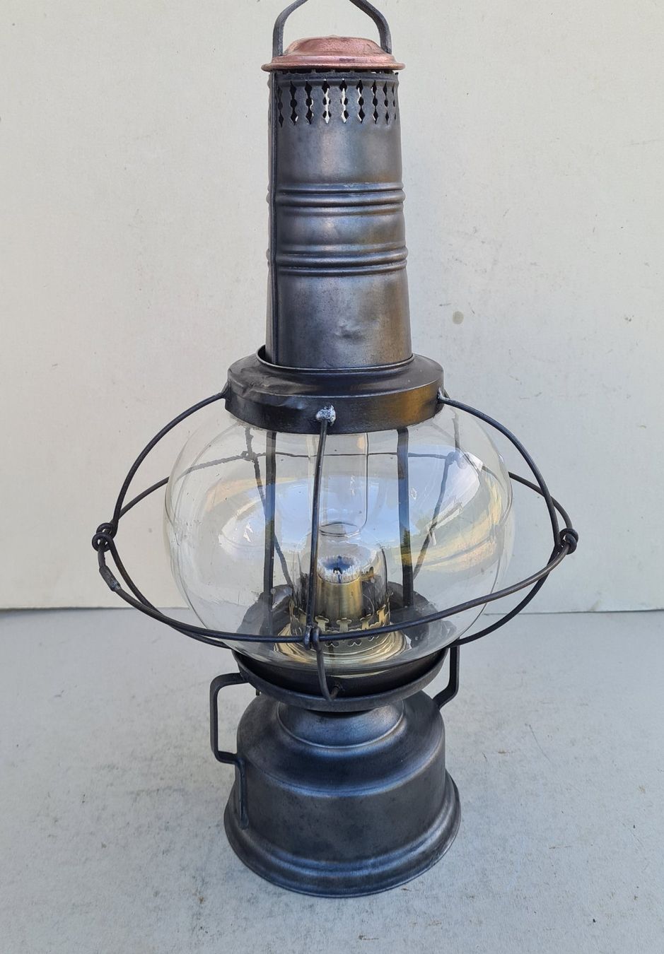 Lampen & Licht: Alte Petroleum Stall-Laterne Sturmlaterne – Gebraucht aus Frasnacht von Carawill 2