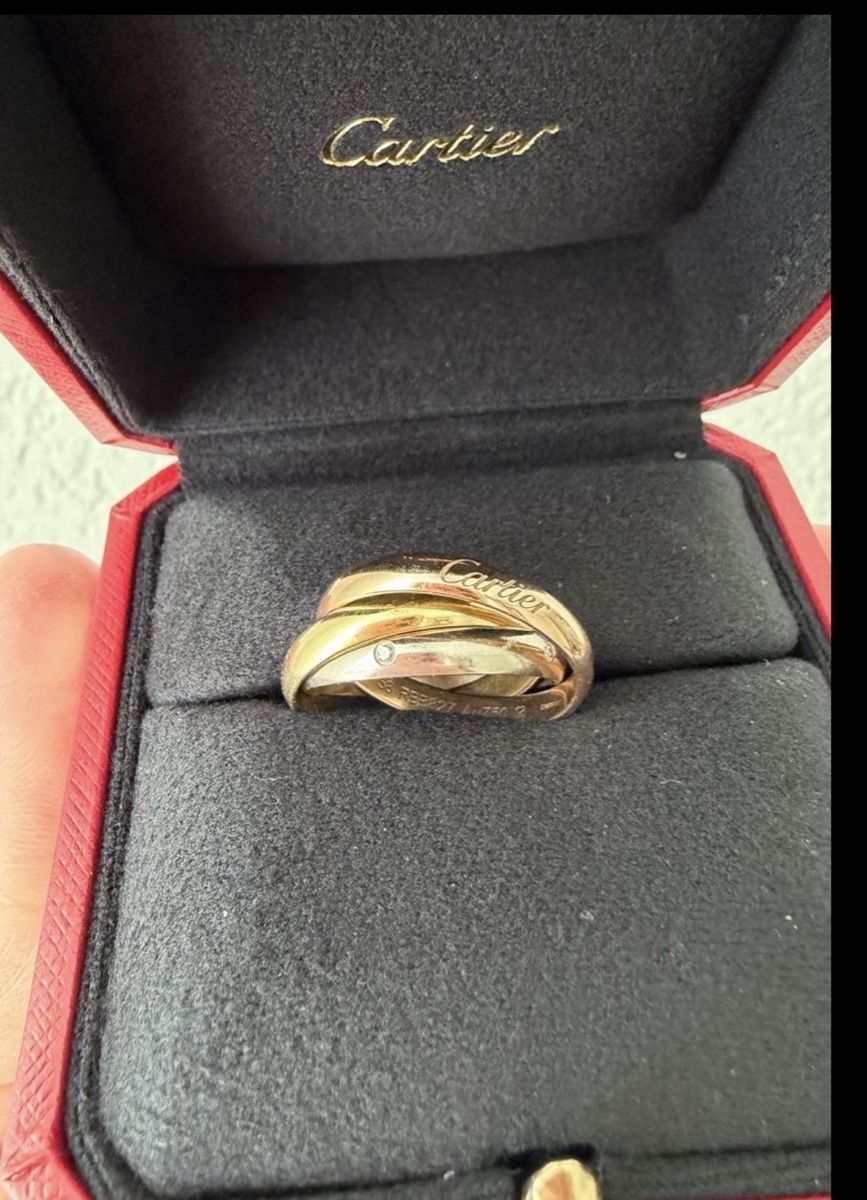 Cartier Anelli: CARTIER, BAGUE TRINITY, MODÈLE CLASSIQUE, 5 DIAMANTS – Usato da Allschwil venduto da fig_rs5d