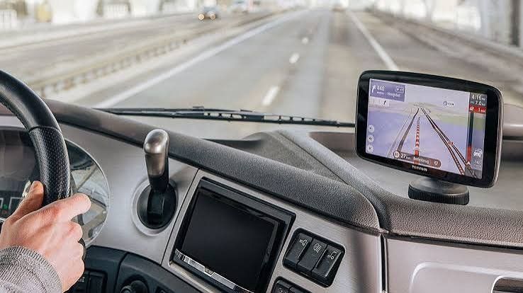 Tomtom Navigatori: TomTom GO Expert  7 Zoll LKW – Usato da Murgenthal venduto da Stuber71 3