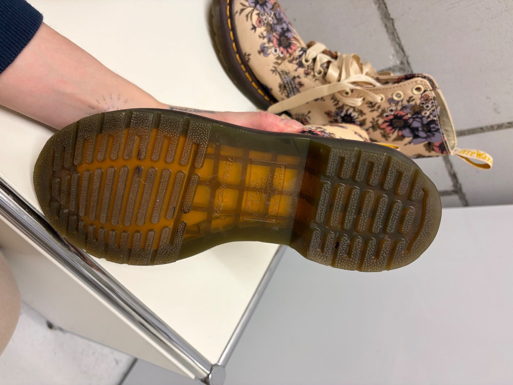Dr. Martens Herrenschuhe: Dr. Martens Canvas Boots, Blumenmuster, Grösse 38 – Gebraucht aus Staufen von SilveRain 2