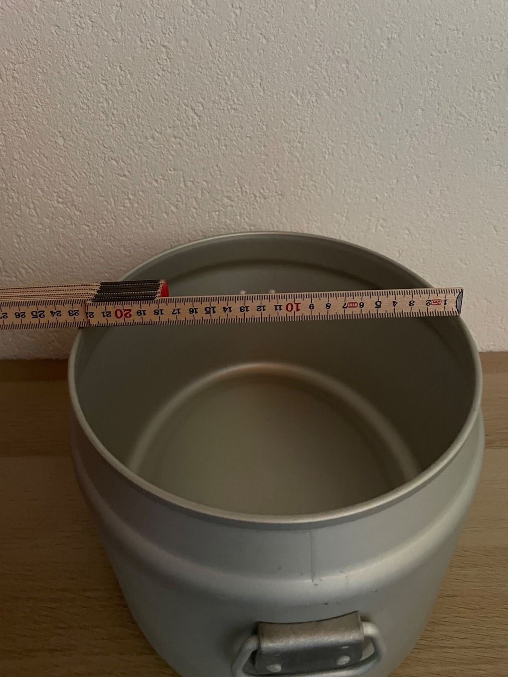 Ciotole: Aluschüssel. Alubehälter Wanne – Usato da Huttwil venduto da Bolpa 3