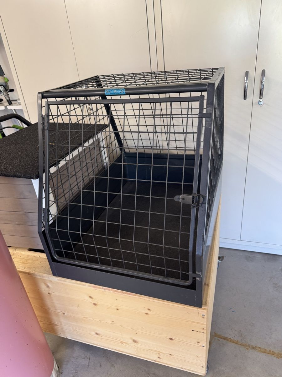 Meiko Käfige, Transport & Sicherheit: Hundebox – Gebraucht aus Appenzell Steinegg von Ovianis 2