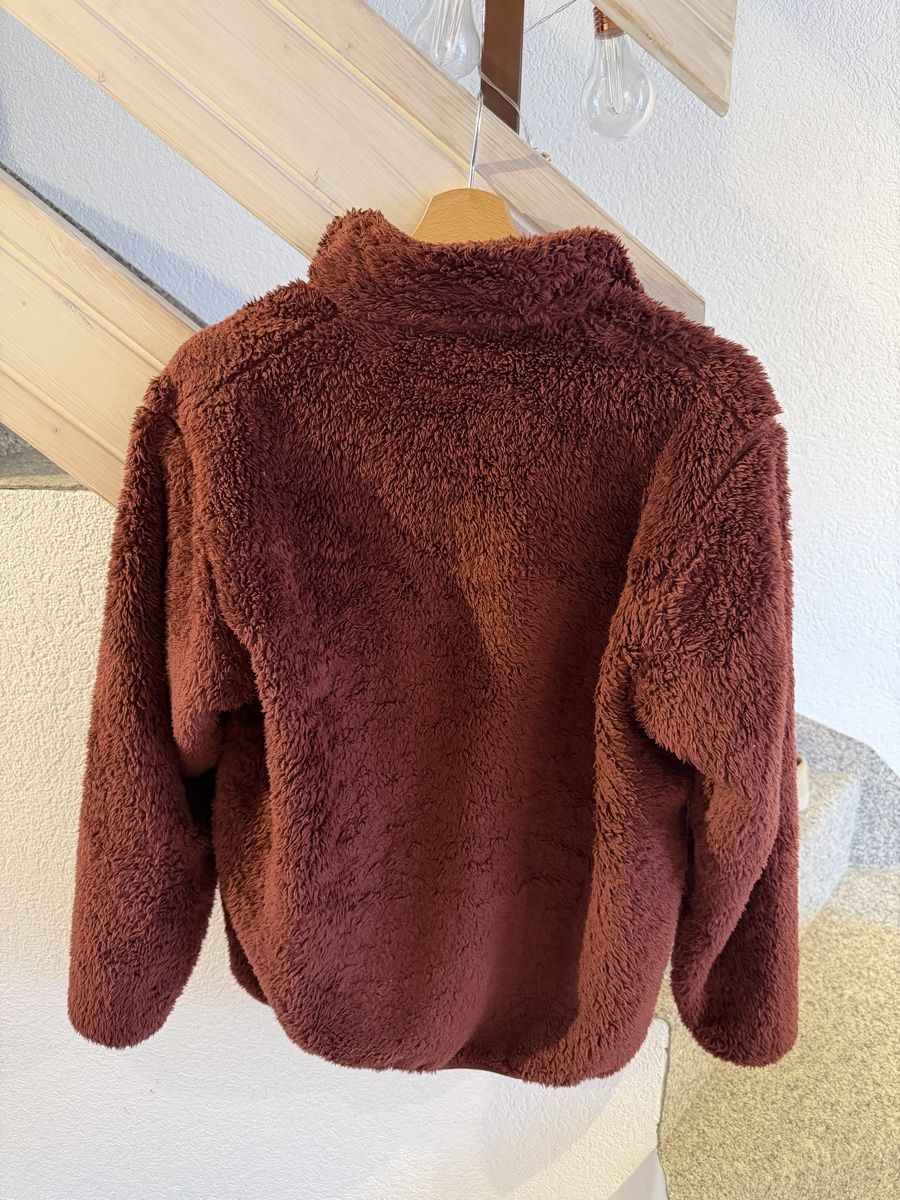 Uniqlo Giacche: Polaire bordeaux  – Usato da Nyon venduto da ine_m57q 1