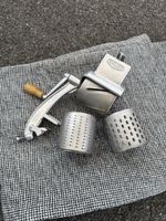 Zyliss Käsereibe mit drei Aufsätzen guter Zustand