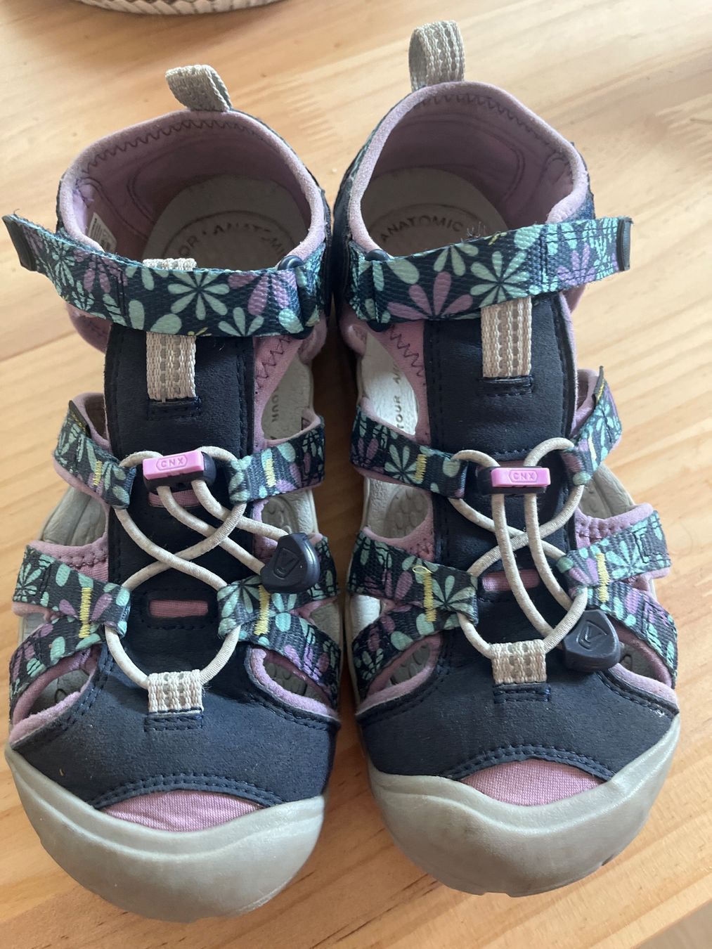 Keen Schuhe für Mädchen: Sandalen grösse 36 – Gebraucht aus Liestal von DanielleFasel