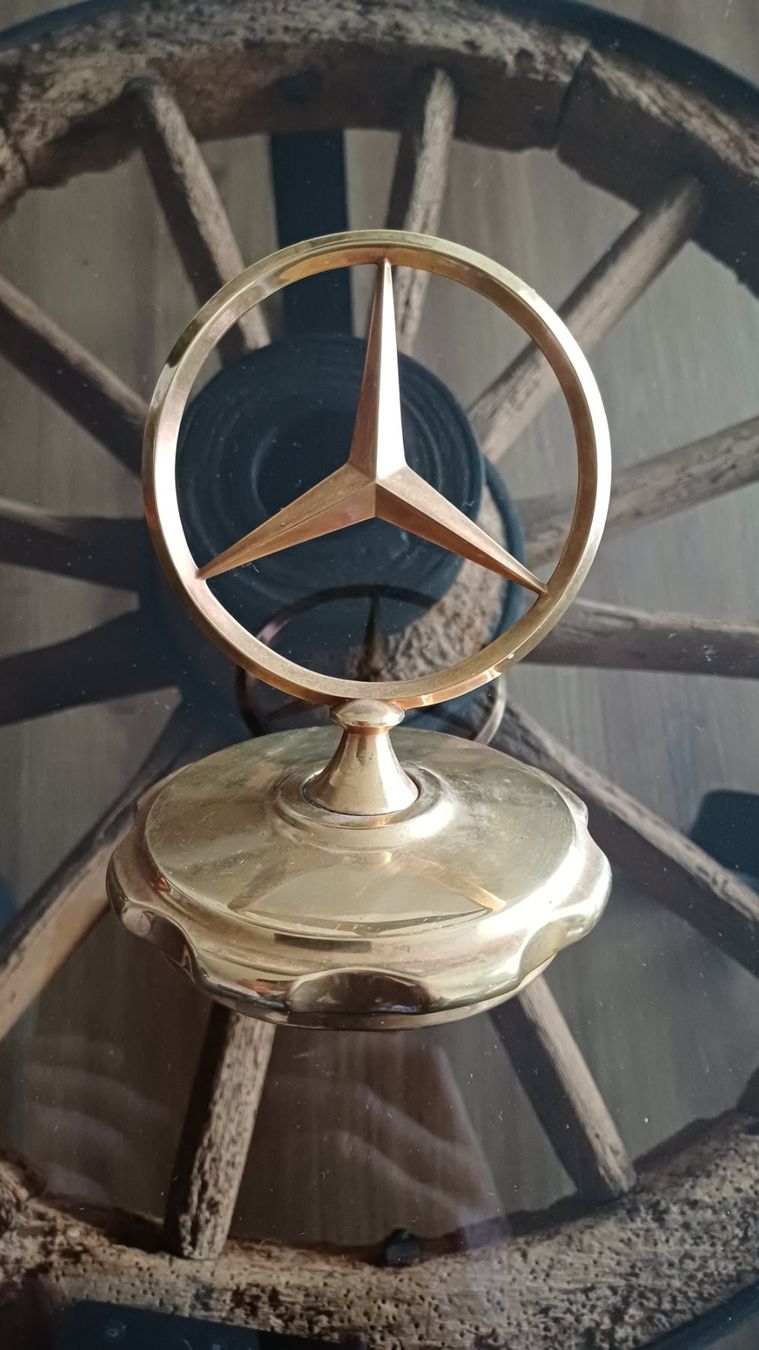 Mercedes-Benz Alle Autoersatzteile: Kühlersymbol Mercedes Original – Gebraucht aus Märstetten von Yves411 5