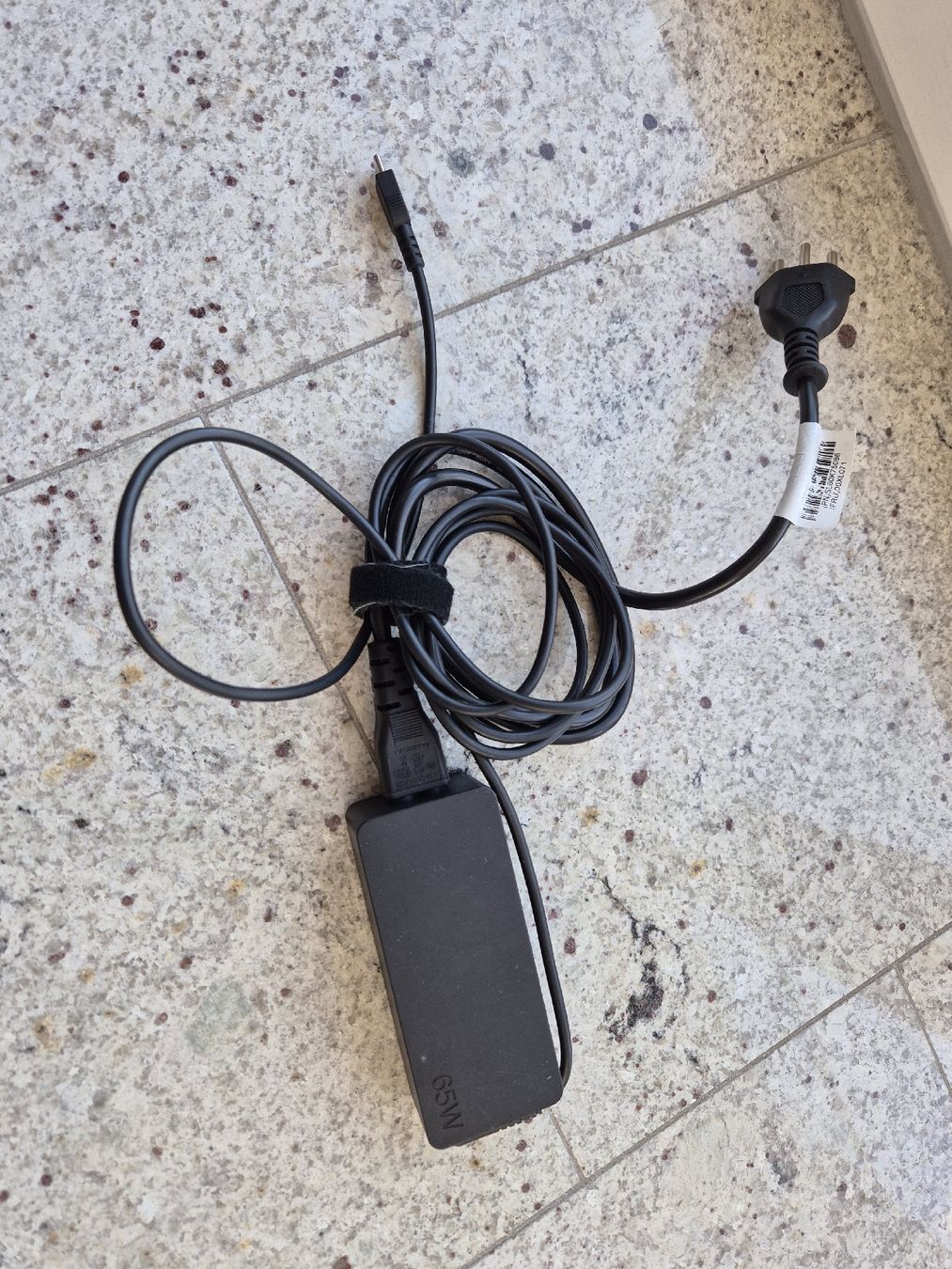 Lenovo Caricabatterie: Lenovo Laptop Ladegerät 65W – Usato da Wettingen venduto da ale1989 1