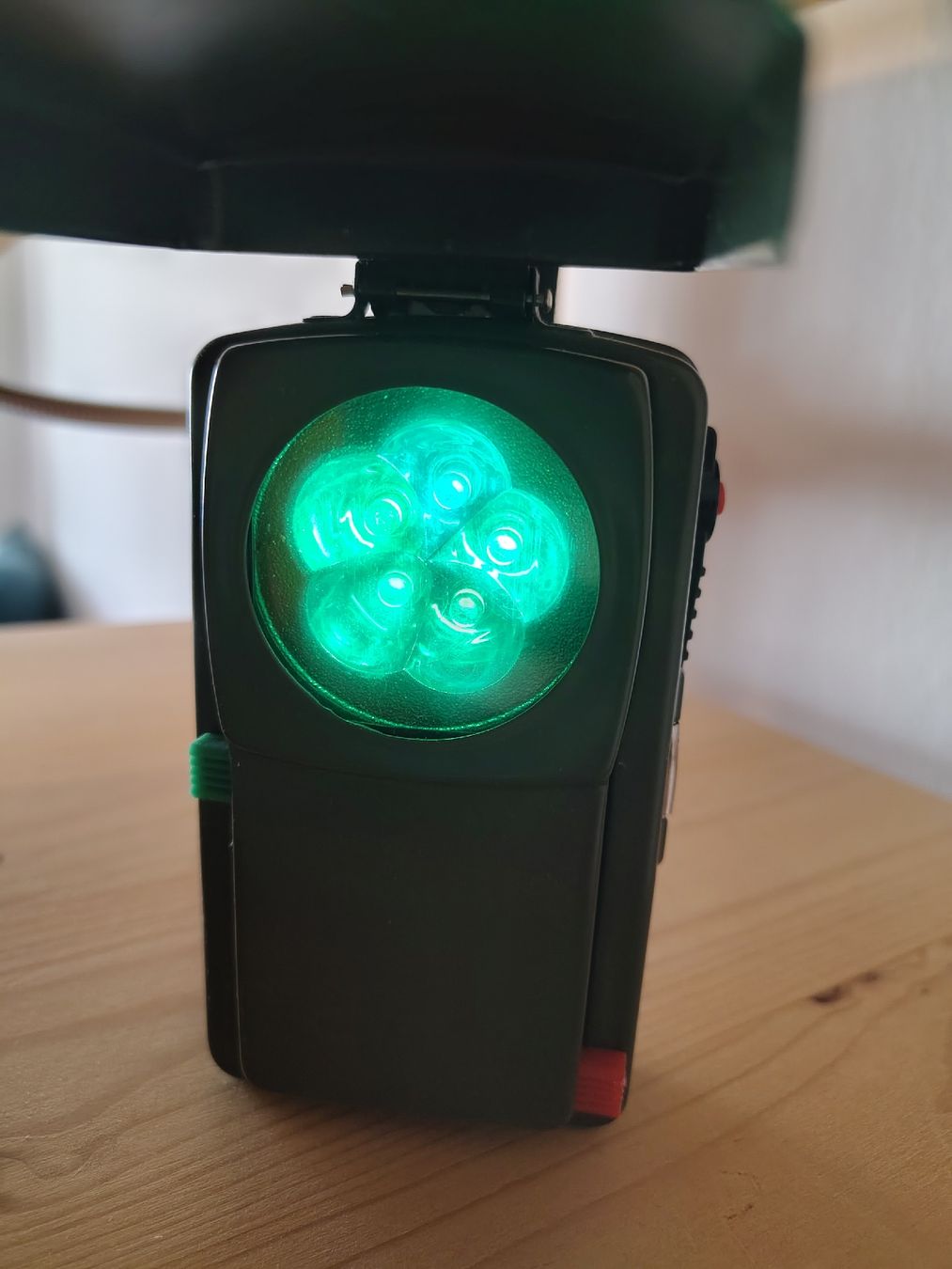 Schweizer Armee Lampade: Schweizer Armee Lampe, Militärtaschenlampe – Usato da Olten venduto da Kaffeekanne02 5
