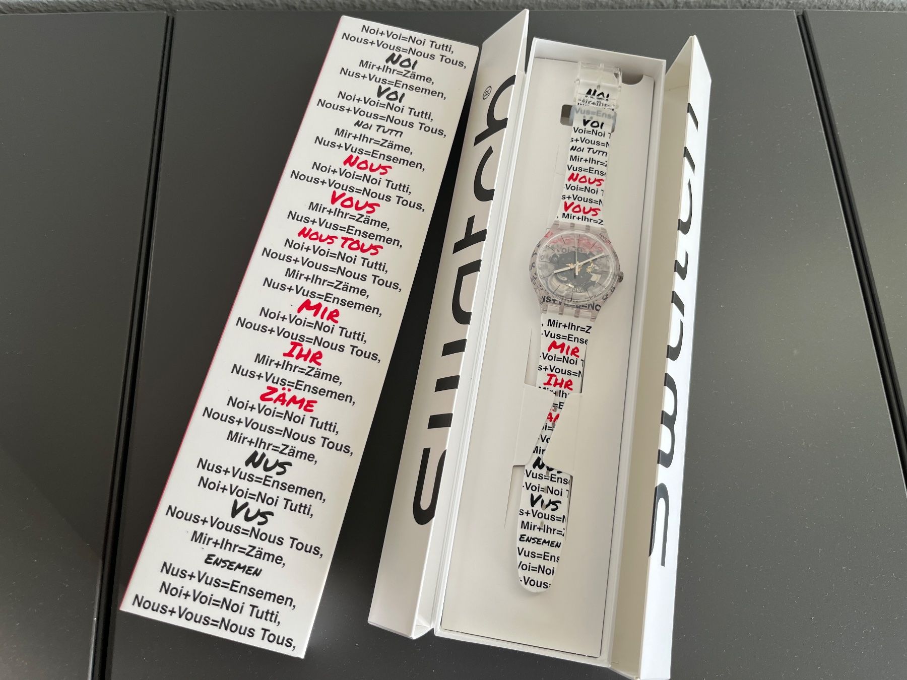 Swatch Orologi: Swatch Aktionärsuhr 2026 – Nuovo e nell'imballaggio originale da Zofingen venduto da King. 2