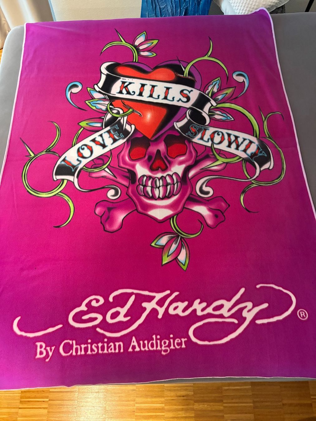 Ed Hardy Coperte: Ed Hardy - Wolldecken – Usato da Solothurn venduto da Harry_S 1