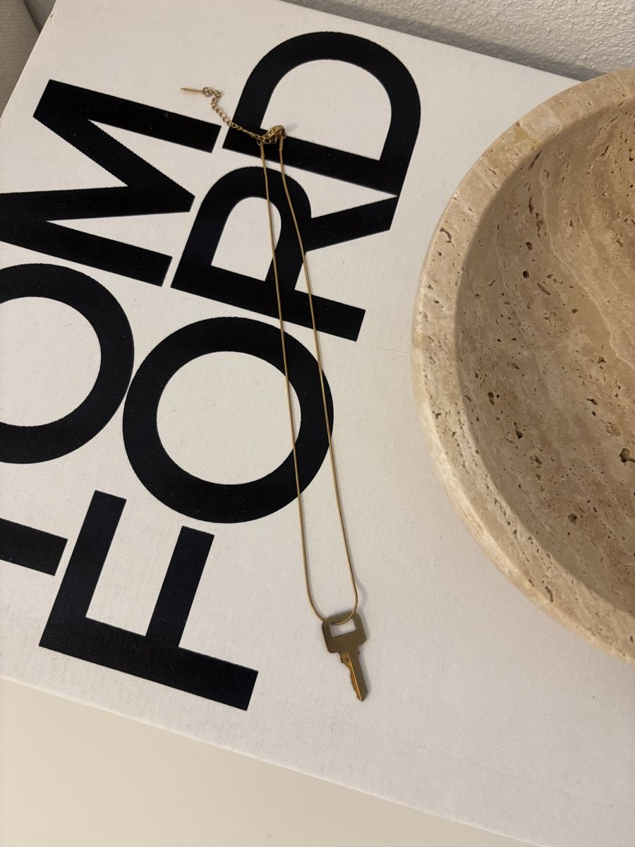 Catenine: Handmade Necklace with a Louis Vuitton Key – Nuovo (secondo la descrizione) da Horgen venduto da lme_8kj7 1