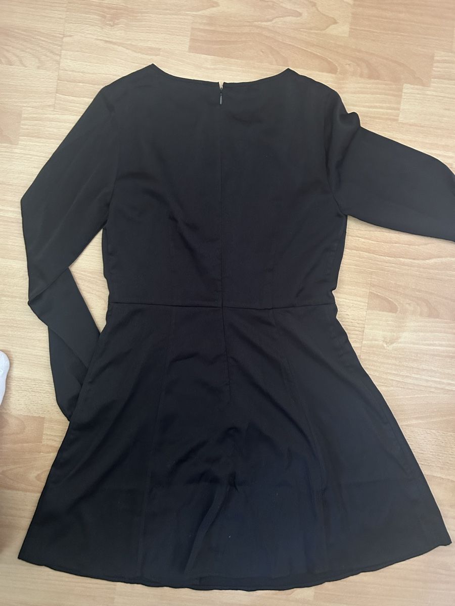 Calvin Klein Vestiti: Schwarzes Calvin Klein Kleid, Langarm, Grösse S – Usato da Schliern b. Köniz venduto da Zeus31 1