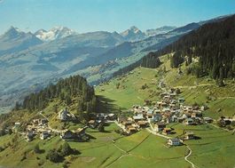 RUSCHEIN (Bündner Oberland) mit den Brigelserhörnern
