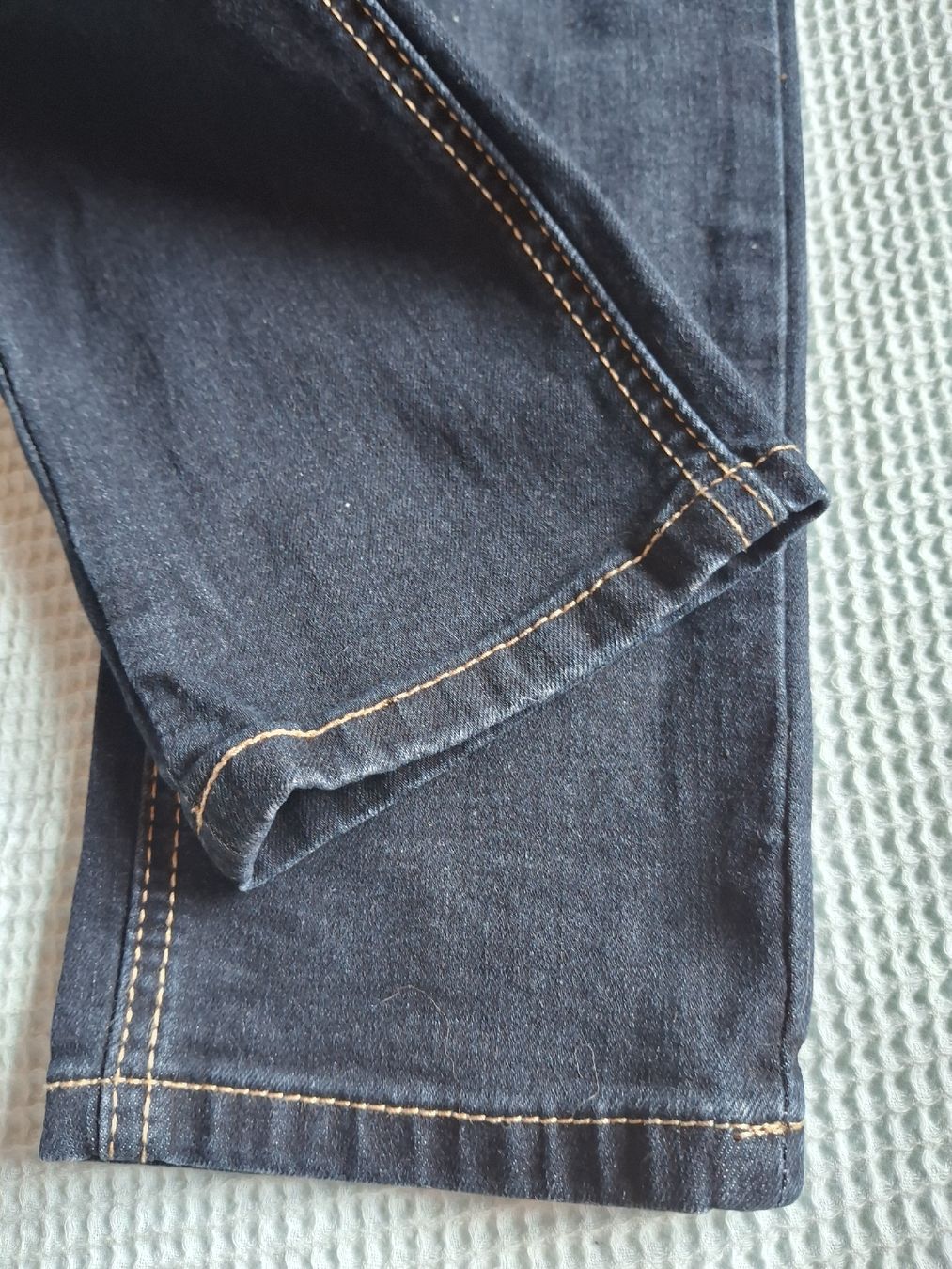 Jeans: Pantalon jeans noir taille S marque Multiblu – Usato da Villiers venduto da san_jn5w 1