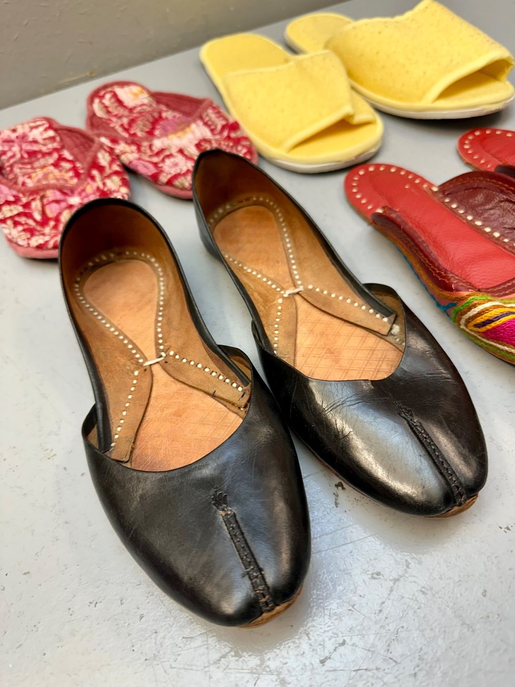 Damenschuhe: DAMENSCHUHE #44 AB 1.- !!! – Gebraucht aus Zürich von NIKI777 1