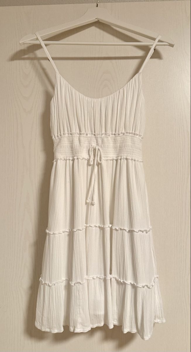 Hollister Vestiti: Neues Kleid XS – Nuovo (secondo la descrizione) da Zeiningen venduto da viv_5kfy
