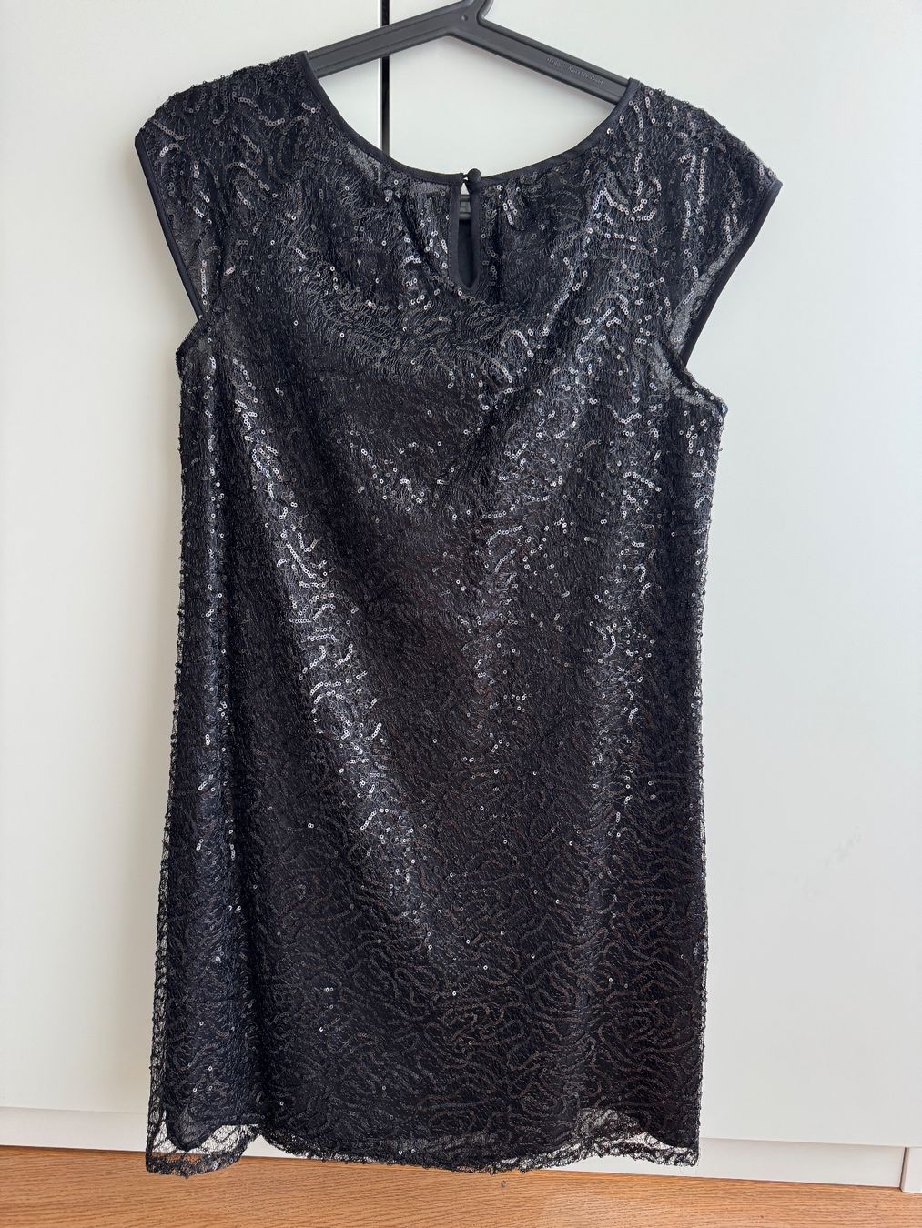 Mango Kleider: Kleid, Paillettenkleid – Gebraucht aus Bassersdorf von Martinaabegg 4